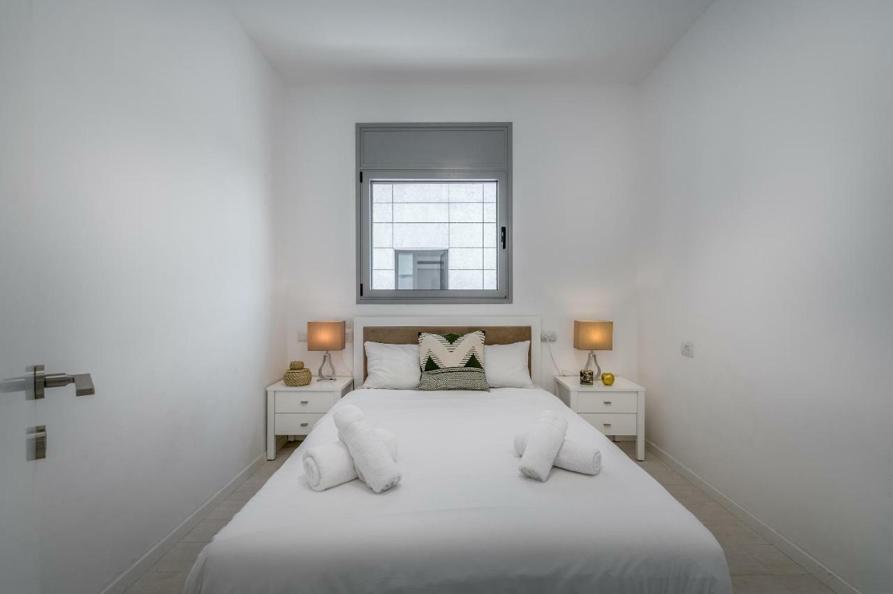 Beautiful Sunny 3 Bedrooms In Font Of The Beach Tel Aviv-Jaffa Exterior foto